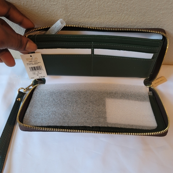 Michael kors wallet - Picture 13 of 15